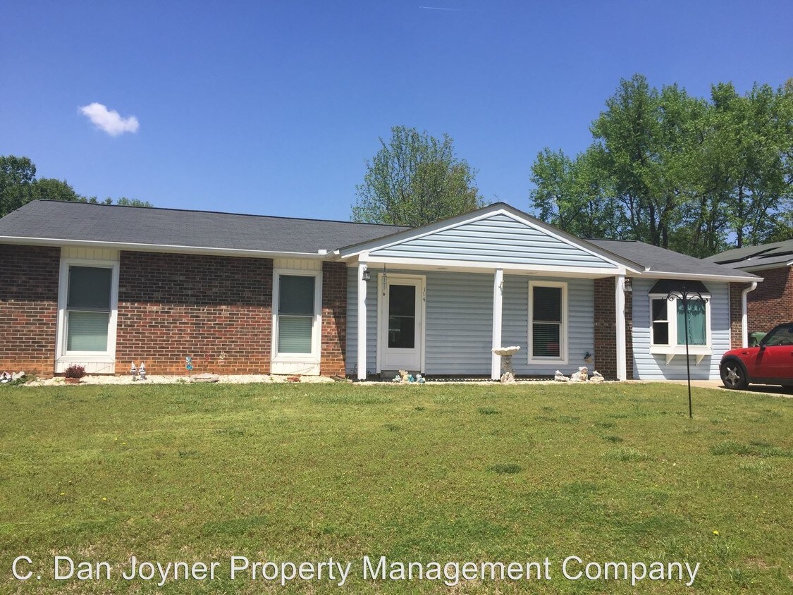Primary Photo - 114 Clearfield Rd