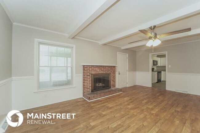 Building Photo - 5815 Mallard Dr S