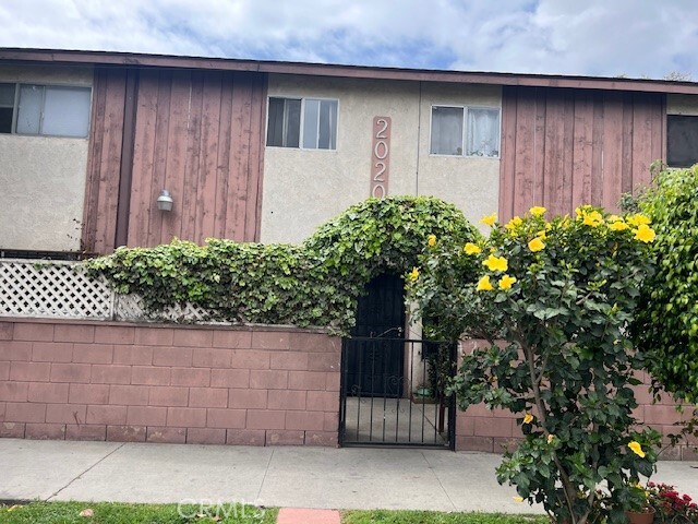 Primary Photo - 2020 W 23rd St