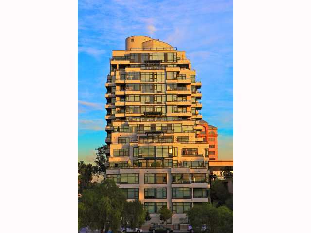 Alicante - 475 Redwood St