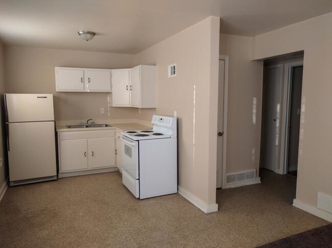 Foto del edificio - 208 N Oak St