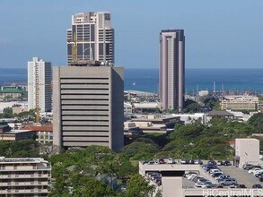Building Photo - 625 Iolani Ave