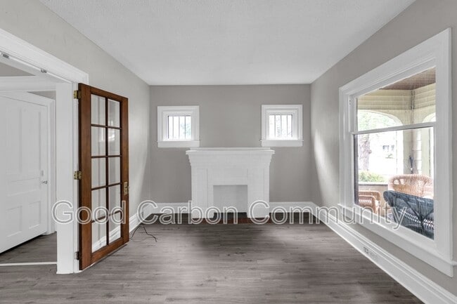Building Photo - 246 Tremont St