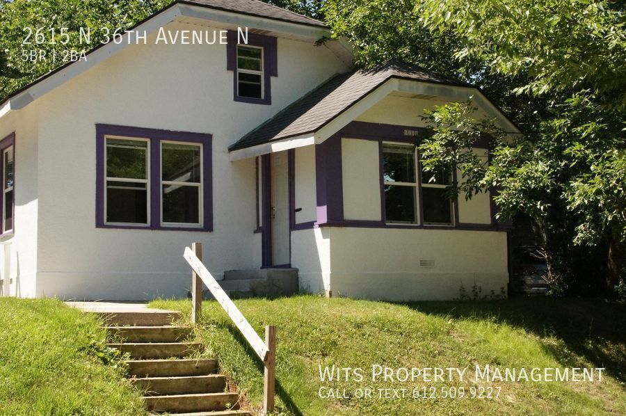 Primary Photo - Beautiful 5 Bedroom, 2 Bathroom: Section 8...