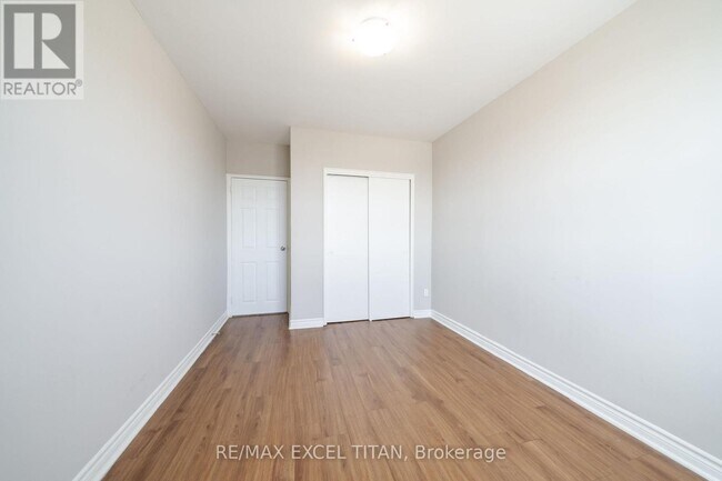 Photo du bâtiment - 468 Ottawa St N