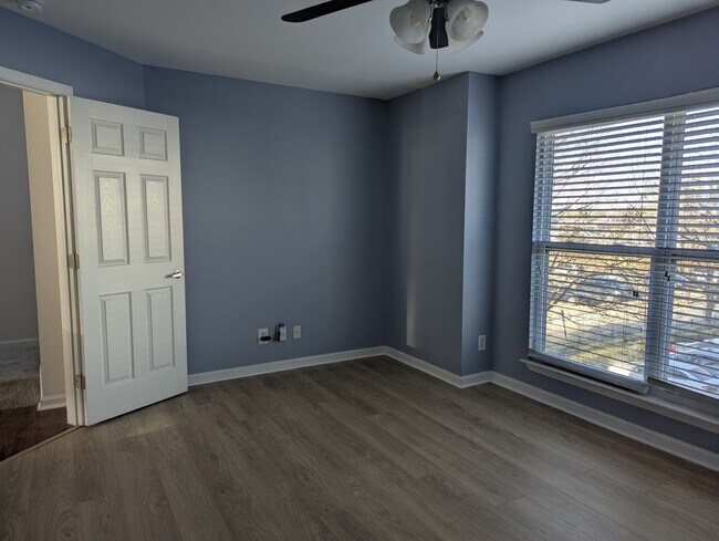 Foto del edificio - 513 N Graham St