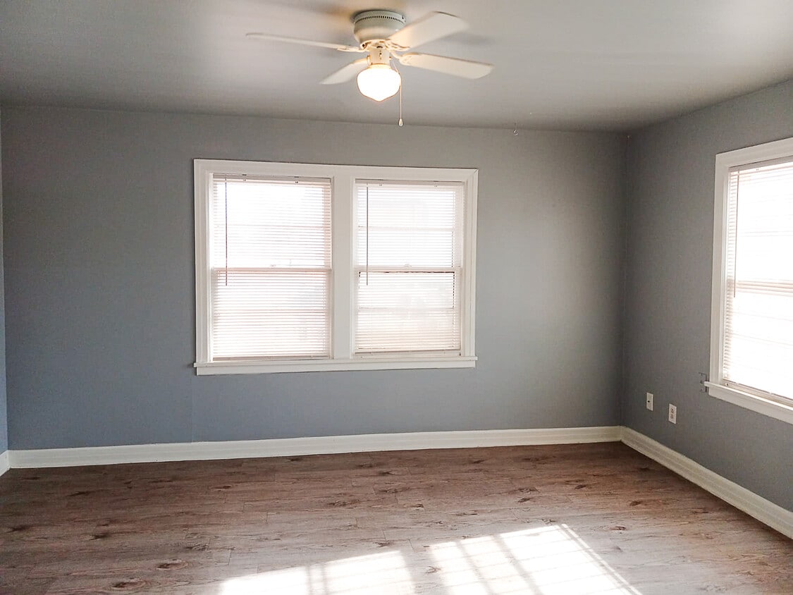 Building Photo - 2121 20th St