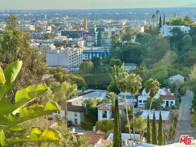 Building Photo - 2185 Broadview Terrace