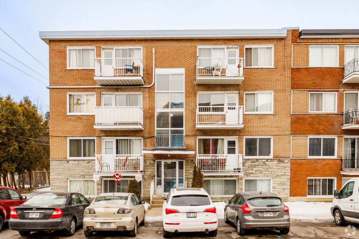 Building Photo - 2357 St Duff Court