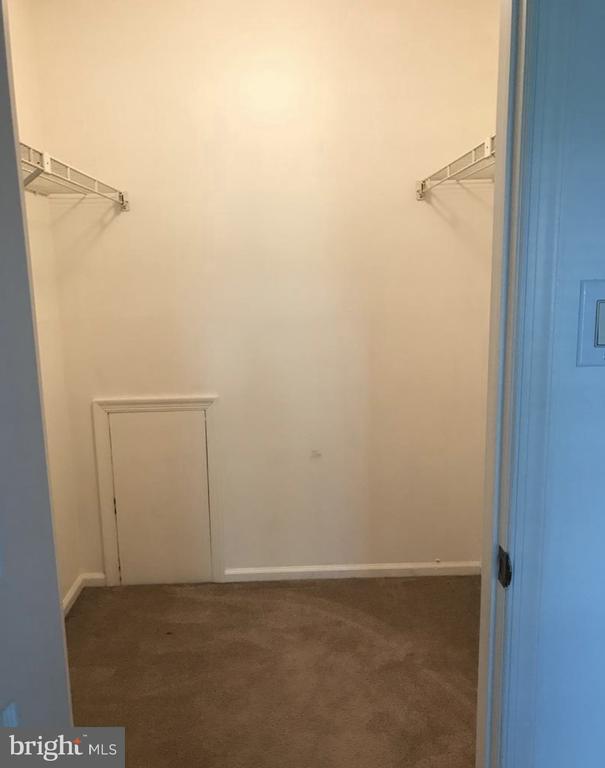 Foto del edificio - 17023 Bennett Pl