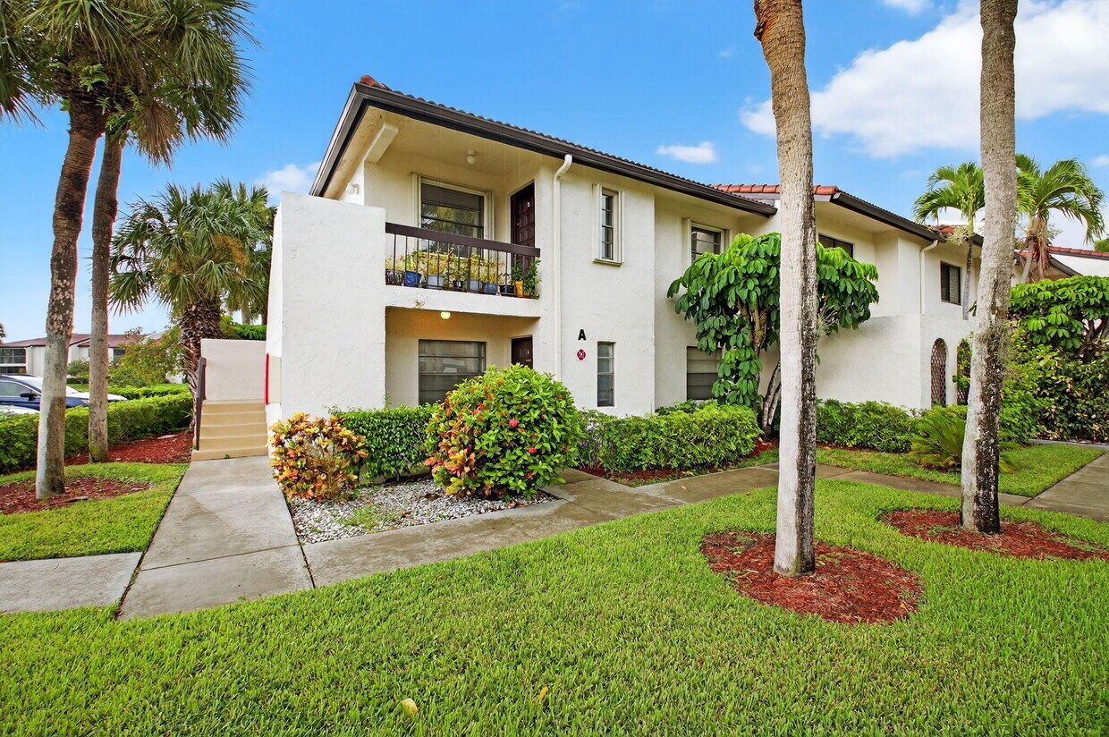 Primary Photo - 7979 Eastlake Dr
