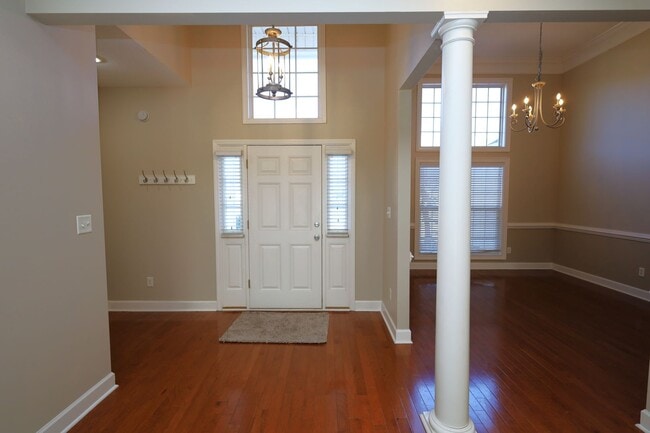 Building Photo - 4620 Oxbottom Dr