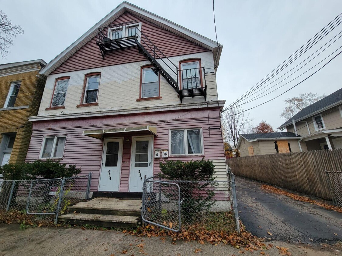 436 Shelton Ave Unit 4, Hamden, CT 06511 Apartments in Hamden, CT