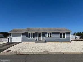 Building Photo - 156 Rodman Dr