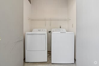 1BR, 1BA - 641SF - Laundry - Sunset Ridge Apartments