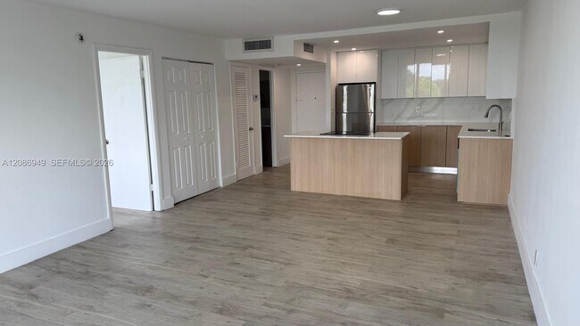 Foto del edificio - 16740 NE 9th Ave