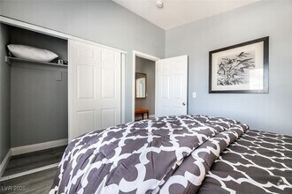 Building Photo - 3833 Via Lucia Dr