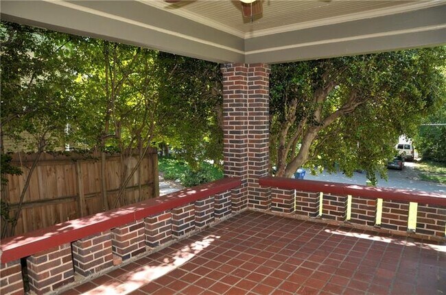 Foto del edificio - 602 Sherwood Rd NE