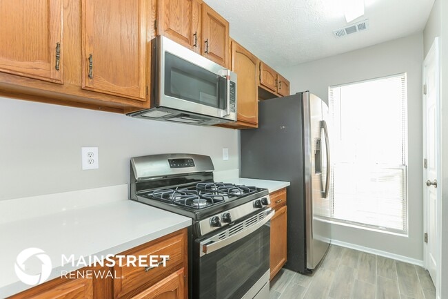 Building Photo - 3020 Linden Dr