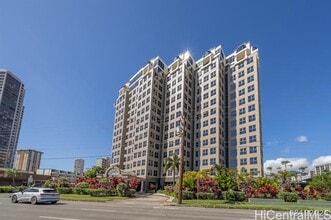 Building Photo - 1080 S Beretania St.
