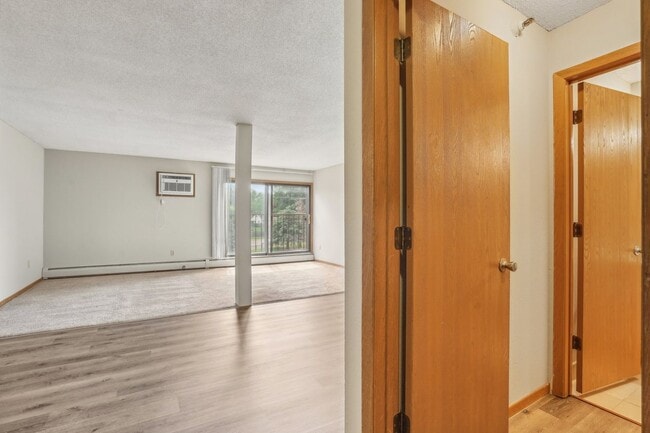 Interior Photo - Century Ridge