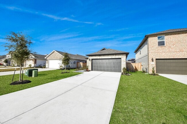 Foto del edificio - 16981 Juniper Blossom Bnd
