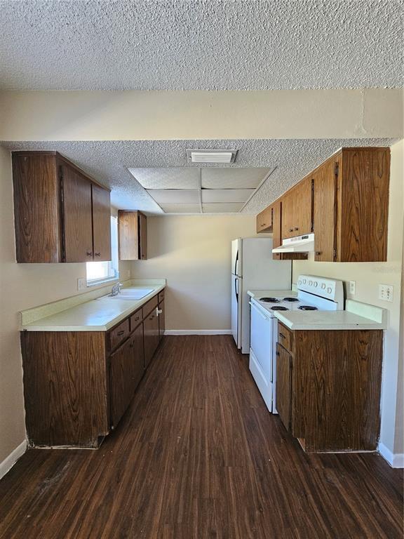 Foto del edificio - 221 Northwest Jefferson Cir N