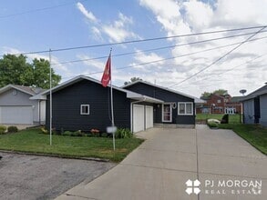 Building Photo - 38 Lakewood Villa St