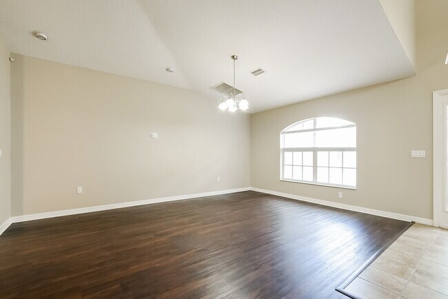 Building Photo - 4749 Abaco Dr