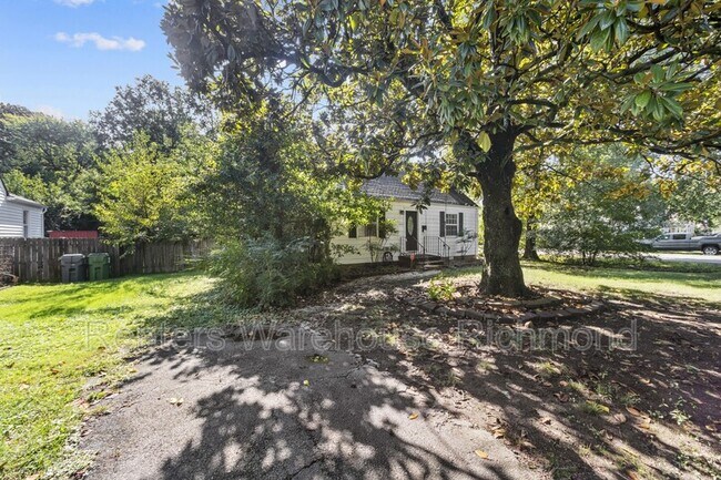 Building Photo - 6317 Millhiser Ave