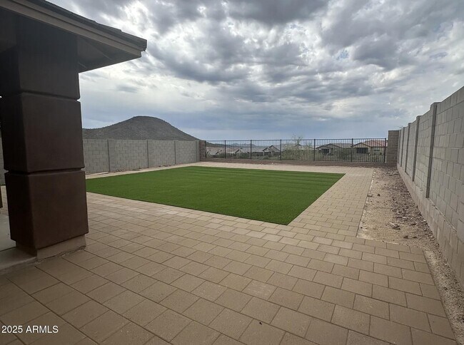 Foto del edificio - 13287 W Eagle Feather Rd
