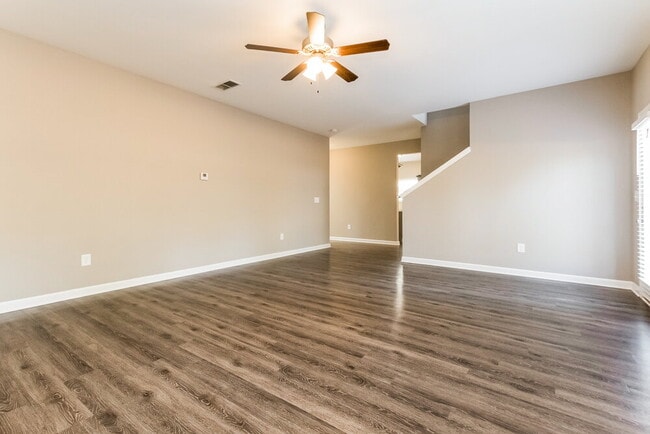 Building Photo - 78 Moss Way