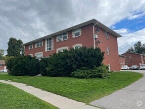 Building Photo - 399 Elmgrove Ave