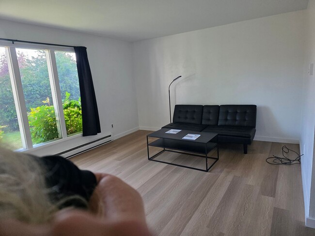 Building Photo - 3 Bed 2 Bath condo in Bozeman