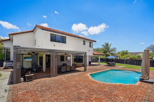 Foto del edificio - 11898 SW 74th Terrace