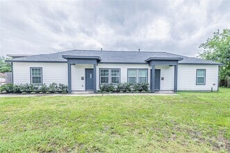 Building Photo - 8119 Autumn Ln