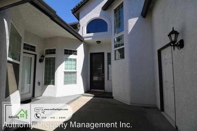 Building Photo - 5 br, 3.5 bath House - 4833 St Charles Drive