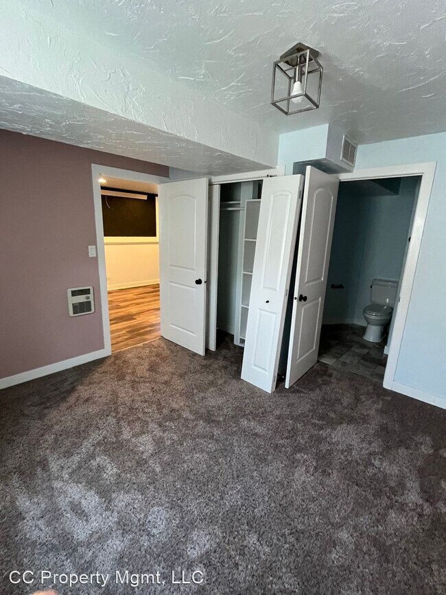 Building Photo - 3 br, 3 bath House - 4877 Cliff Dr