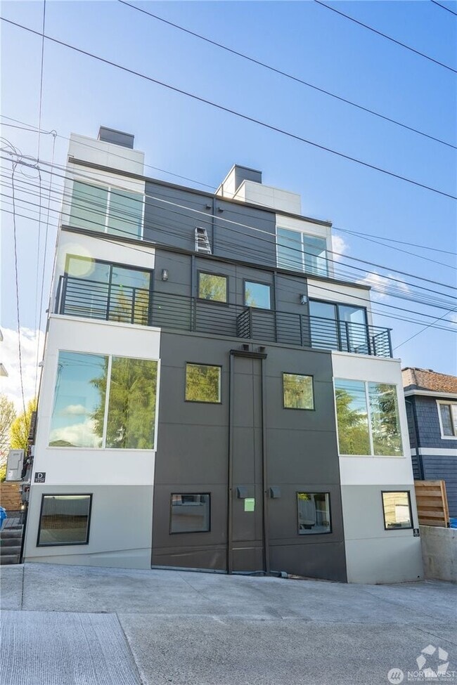 Building Photo - 9234 35th Ave SW