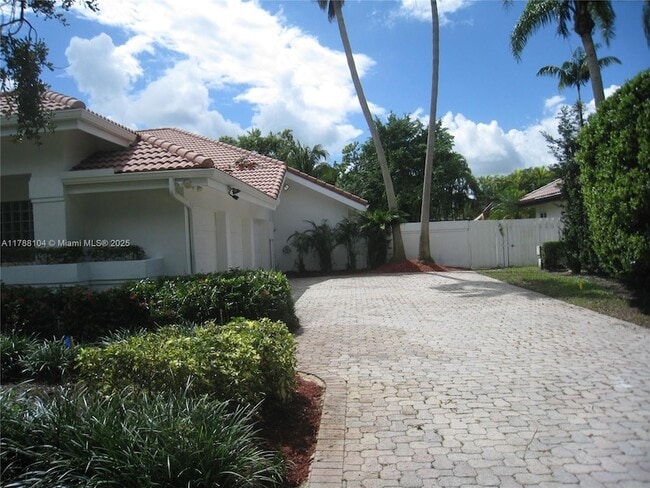 Building Photo - 9818 SW 111th Terrace