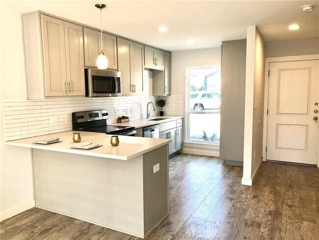 Foto del edificio - 3812 Southway Dr