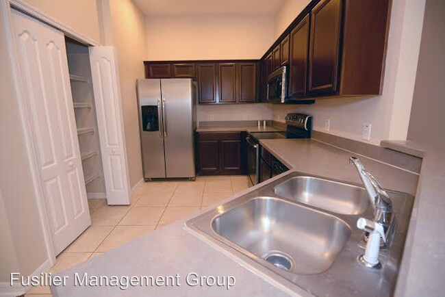 Building Photo - 6462 S Goldenrod Rd