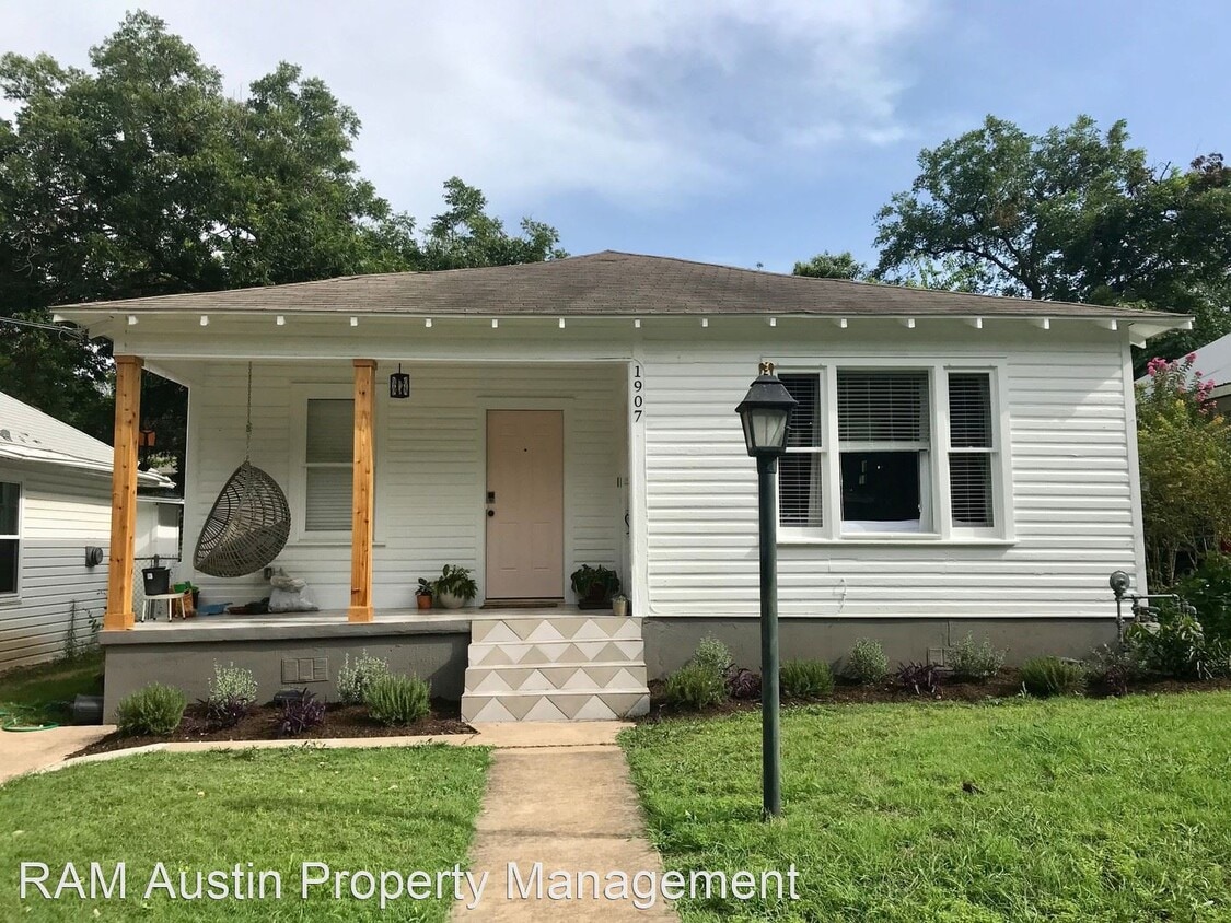 Primary Photo - 3 br, 2 bath House - 1907 East 18th Street...