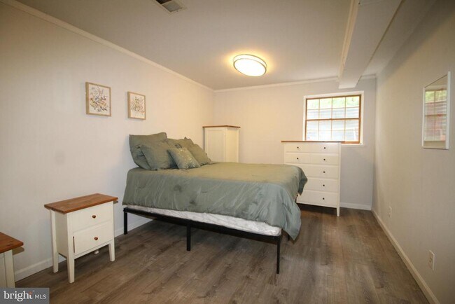 Foto del edificio - 1400 Mercer Rd