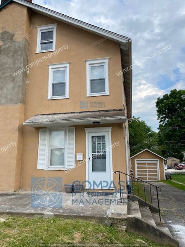 Primary Photo - $1645.00 - 3 Bed, 1 Bath Semi Detached Twi...