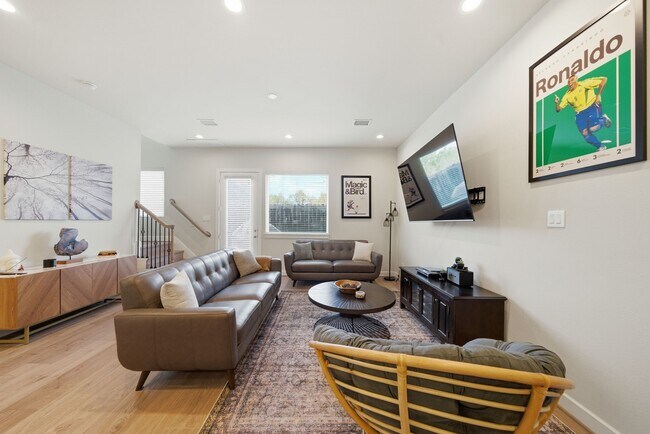 Foto del edificio - 2312 Silva Park Ln