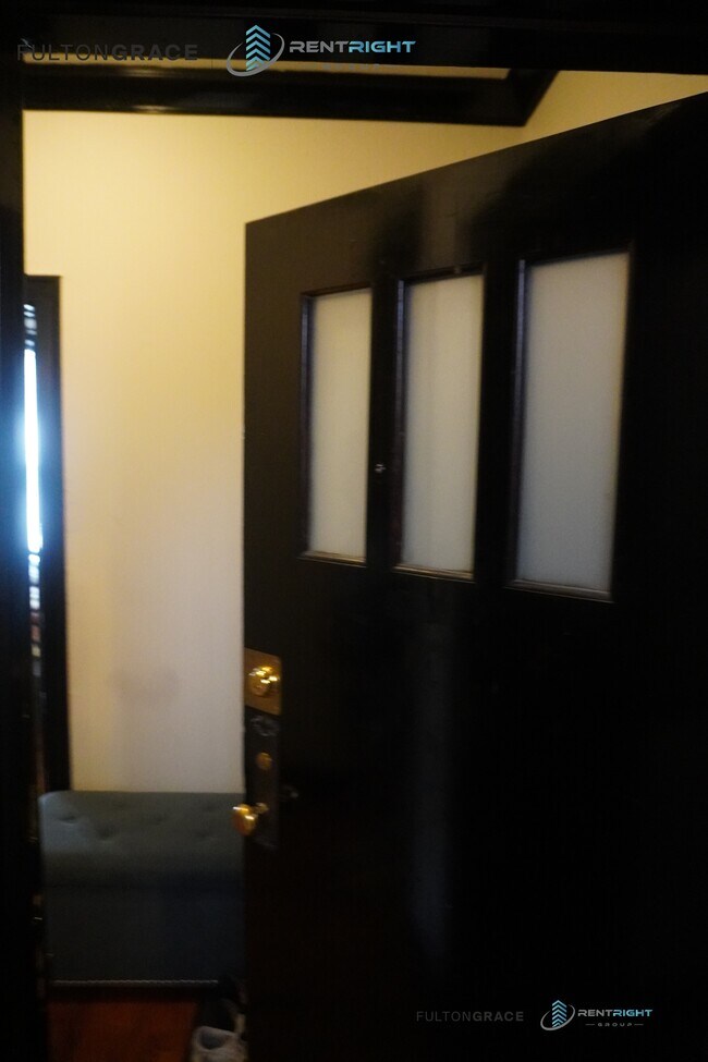Foto del edificio - 1248 W Devon Ave