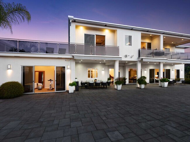 Building Photo - 16662 Diamante Dr