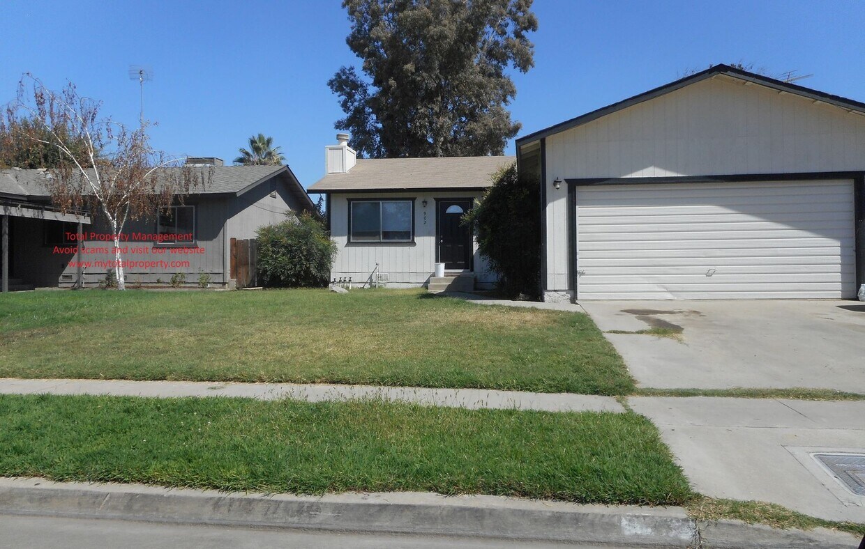 Foto principal - 902 BELMONT ST 3 BEDROOM 2 BATH TULARE