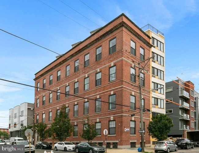 Foto del edificio - 1637 Poplar St